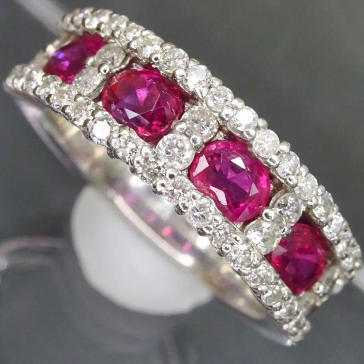プラチナ pt900 天然ルビー1.22ct 天然ダイヤモンド0.59ct デザイン