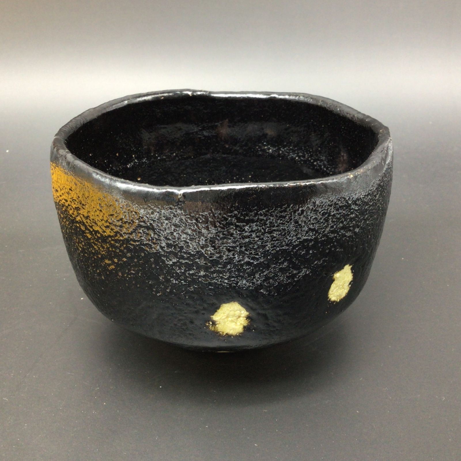 4060 平安祥悦 黒楽茶碗 惣吉刻銘 慶入作 茶道具 共布 共箱 - メルカリ