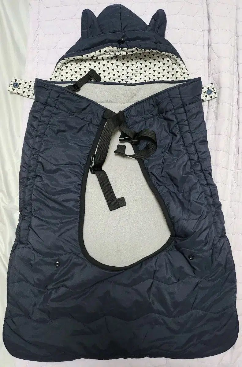 ベビーキャリア iHUG