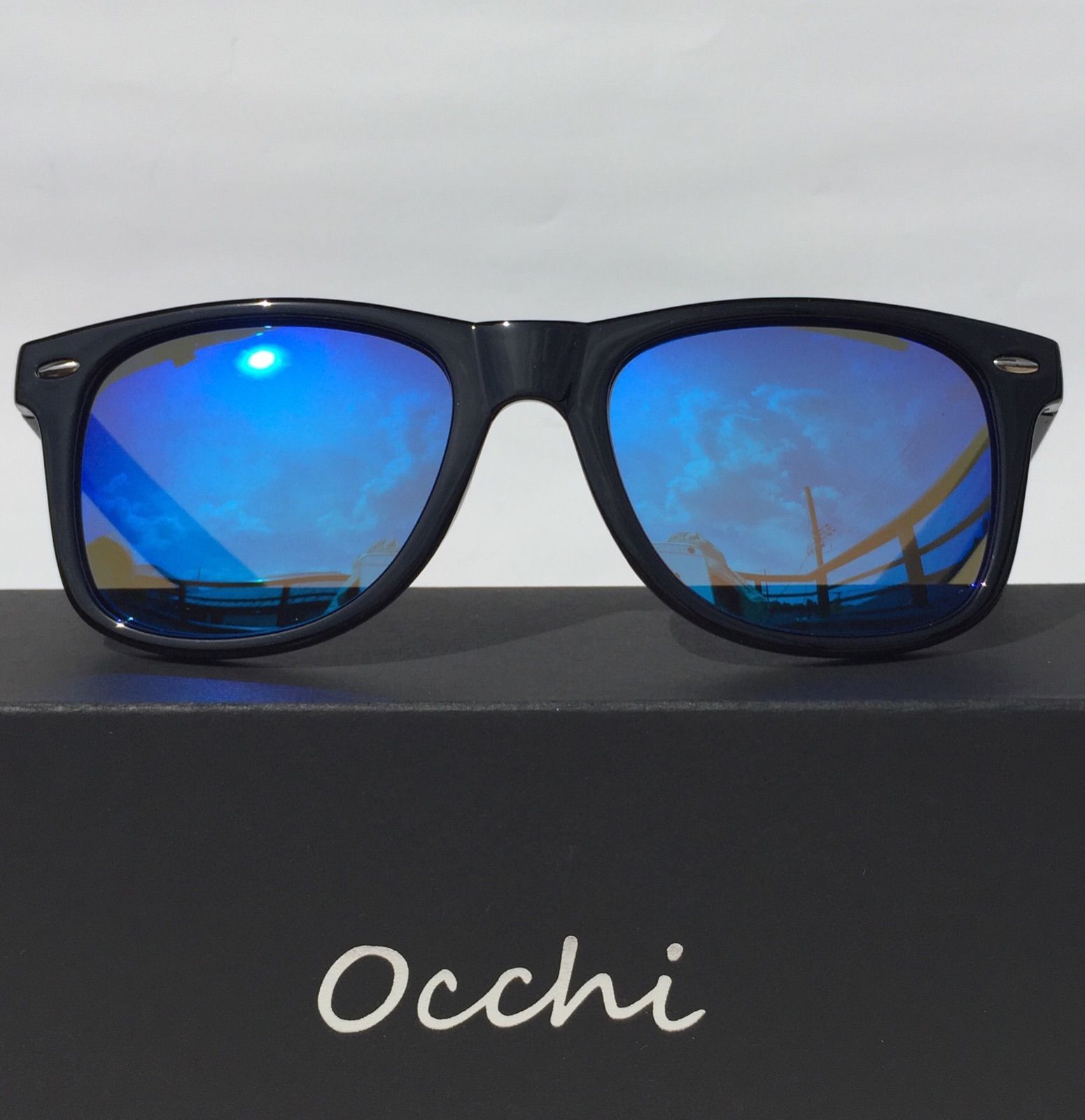 新品 OCCHI 偏光サングラス 偏光レンズUV400 軽量 ブルーミラー