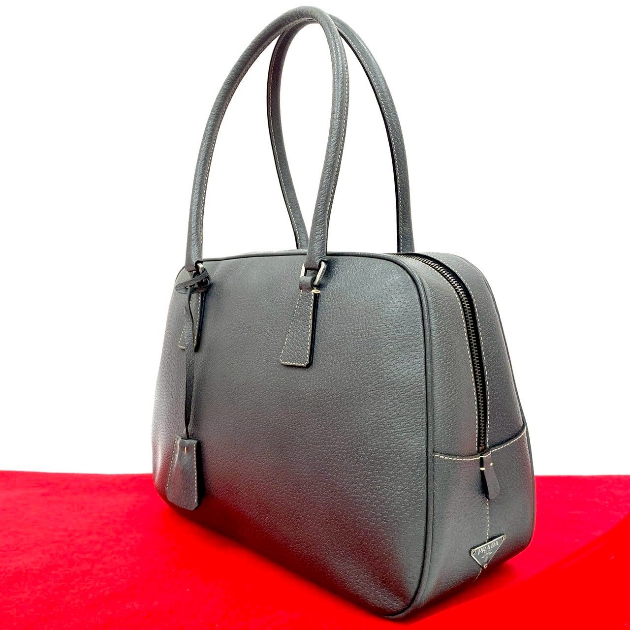 PRADA（レッド/赤色系）のフリマアイテム一覧 ✨希少✨PRADA ミニ