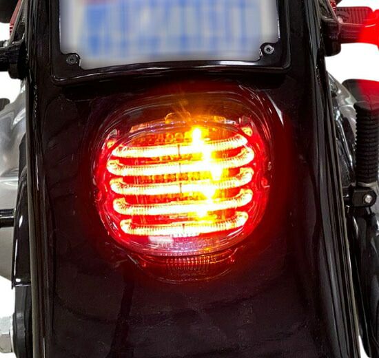PROBEAM LOW テールライト スモーク/ ナンバープレート照明窓有り PROBEAM LOW PROFILE LEDテールライト＆ターンシグナル：スモーク
