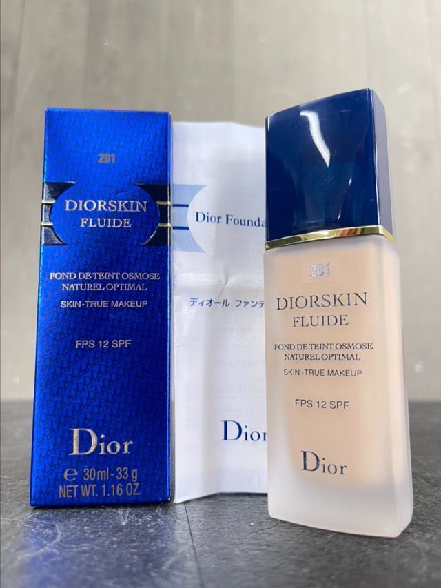 未使用 クリスチャンディオール ディオールスキン フルイド 201 リネン ファンデーション 30ml コスメ ファンデ DIOR /92317