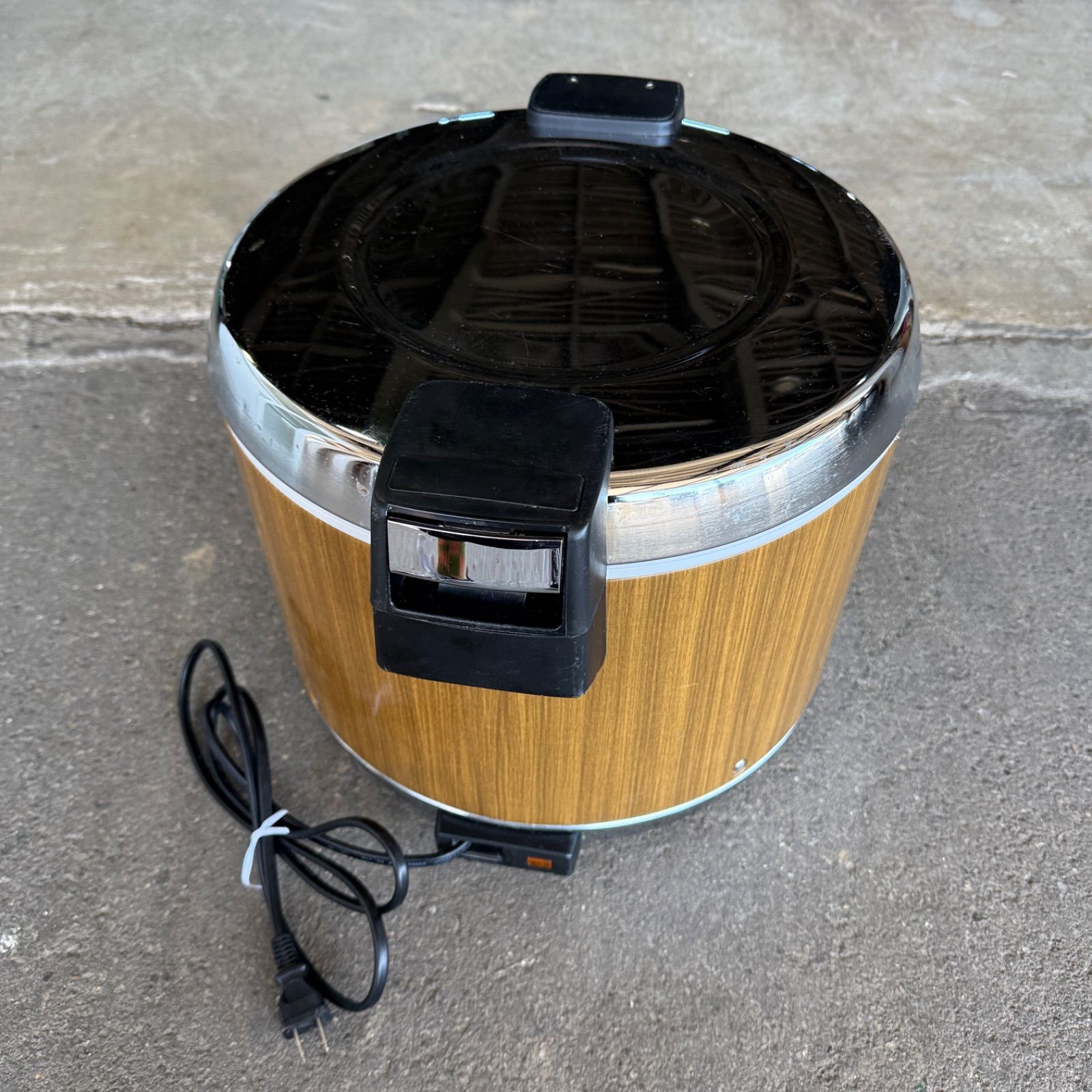 2015年製 タイガー 電子 保温 ジャー 木目 JHA-5400 100V 3升 5.4L W435D358H315mm