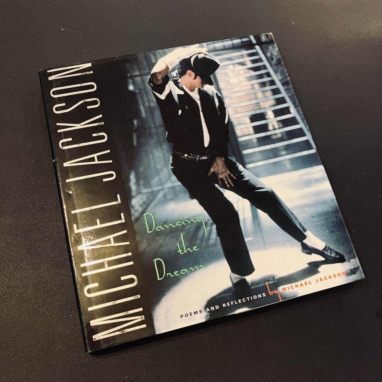 洋書古書】マイケル・ジャクソン Michael Jackson Dancing The Dream