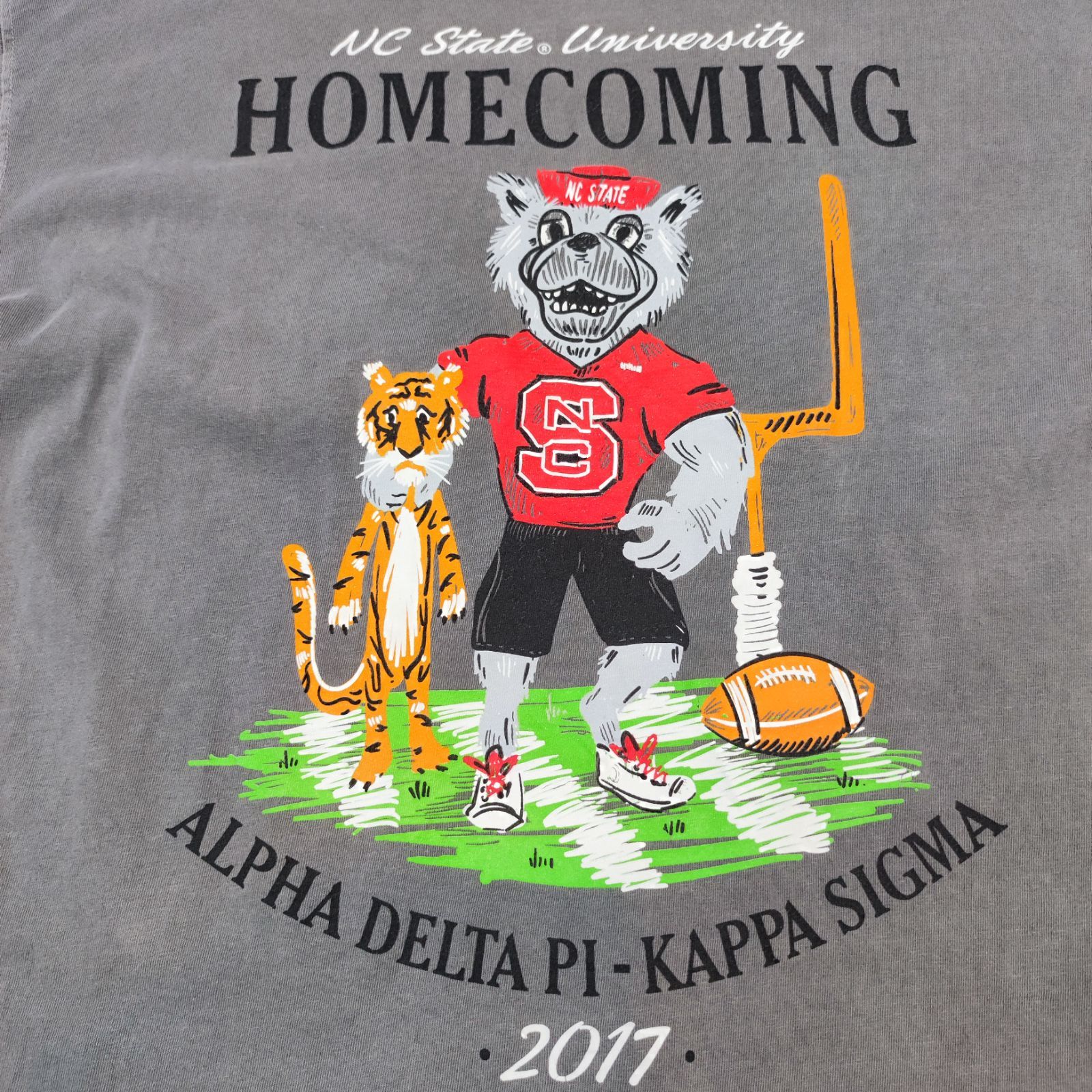 ノースカロライナ州立大 HOMECOMING オオカミ アメリカTシャツ