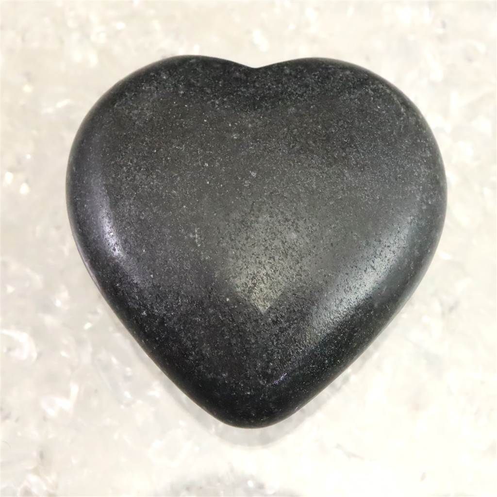 H&E社 ブラックアゼツライト(AZOZEO) 40mmハート 証明書付 30.7g