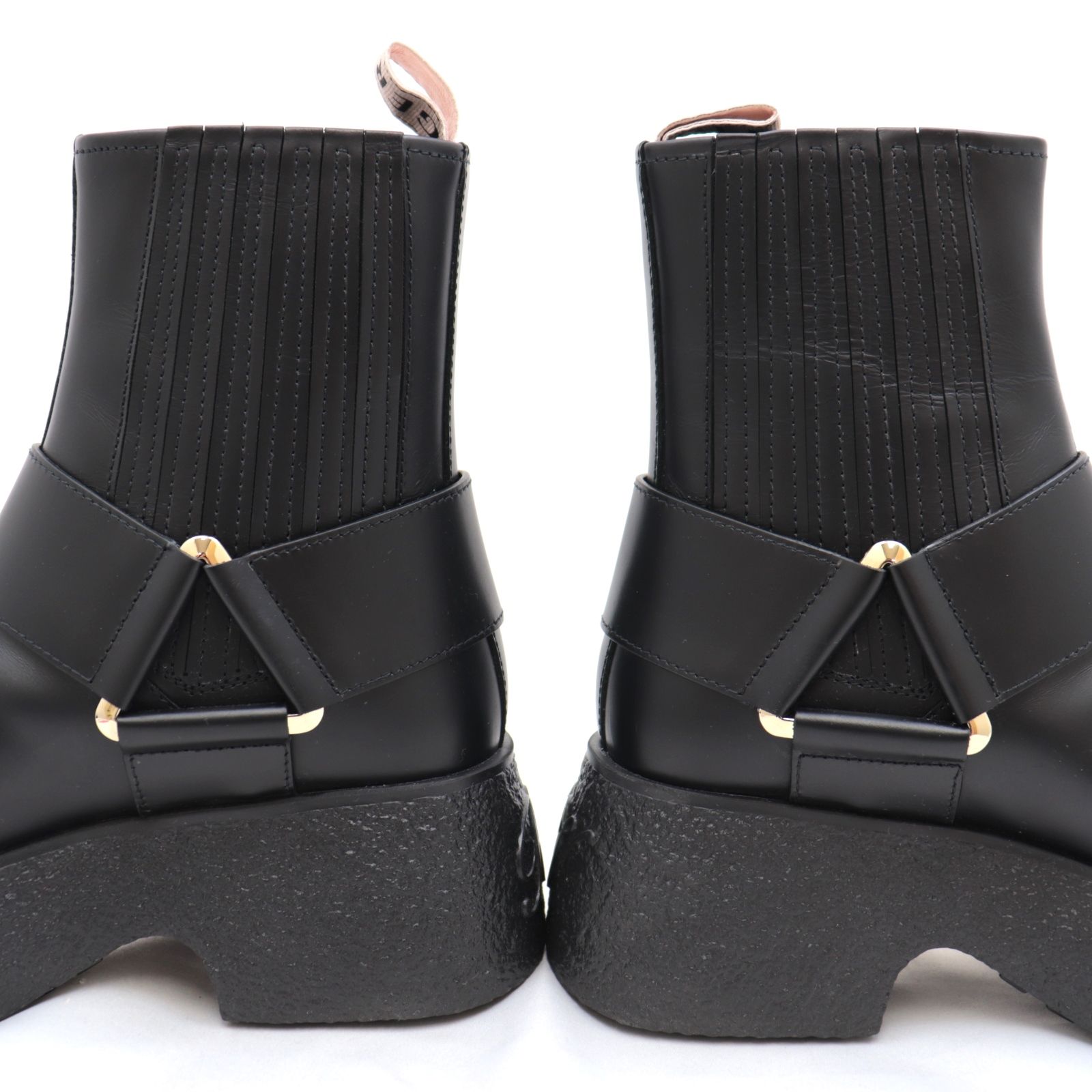 美品 ロジェヴィヴィエ クリスタルバックル アンクルブーツ レディース 黒 35 プラットフォーム ビジュー VIV' RANGERS ANKLE  BOOTS Roger Vivier - メルカリ