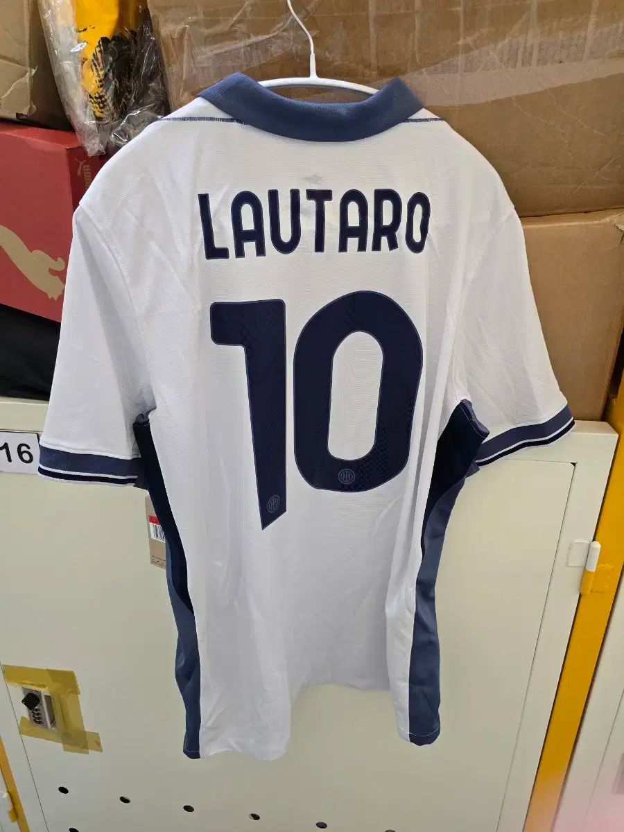 24-25 インテル・ミラノ アウェイ 10番 ラウタロ 半袖 ユニフォーム 24