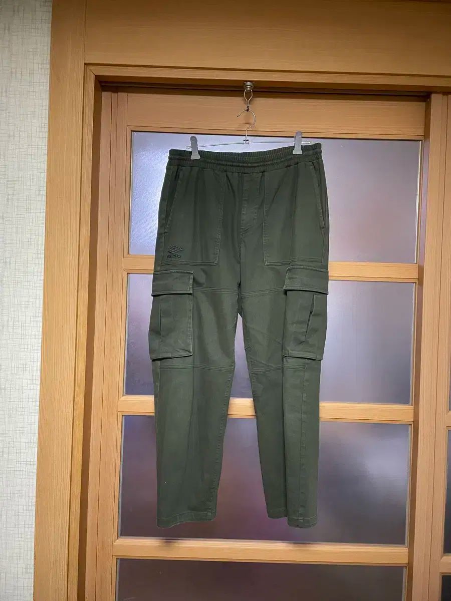 umbro(アンブロ) シックスポケット 綿 カーゴパンツ ( M ）