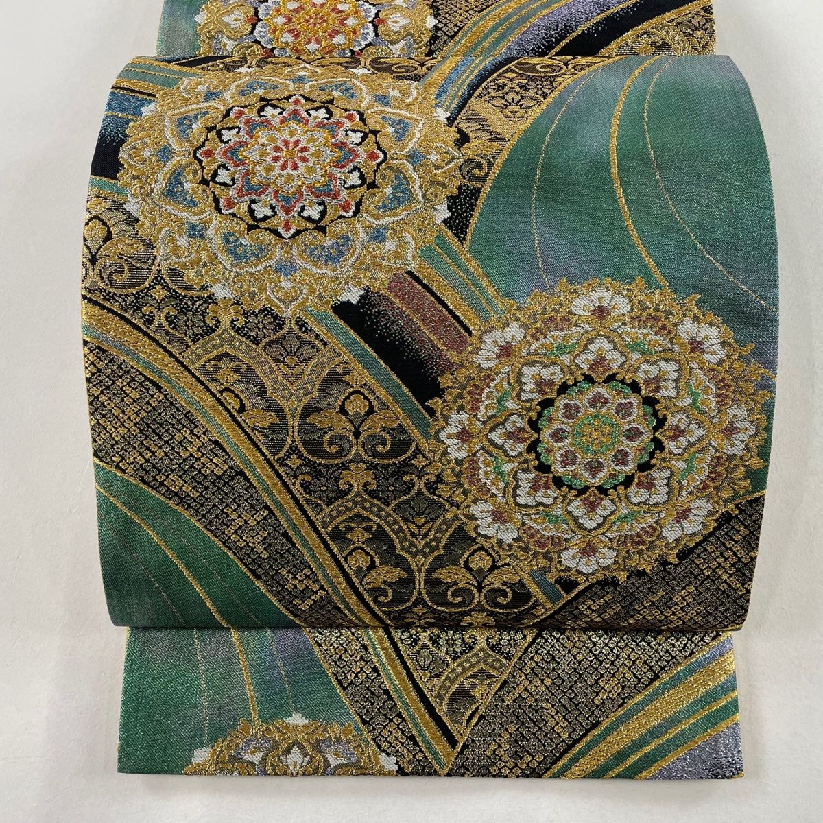 織りの袋帯（唐草に古典華文）薄手仕立　正絹美品 織りの袋帯（唐草に古典華文）薄手仕立 正絹美品
