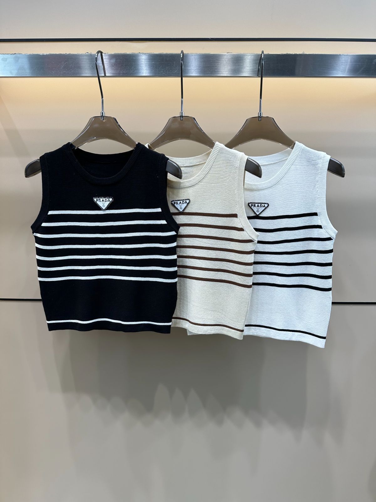 今日特価】Prada 25 夏季 ストライプカラーブロック ニット