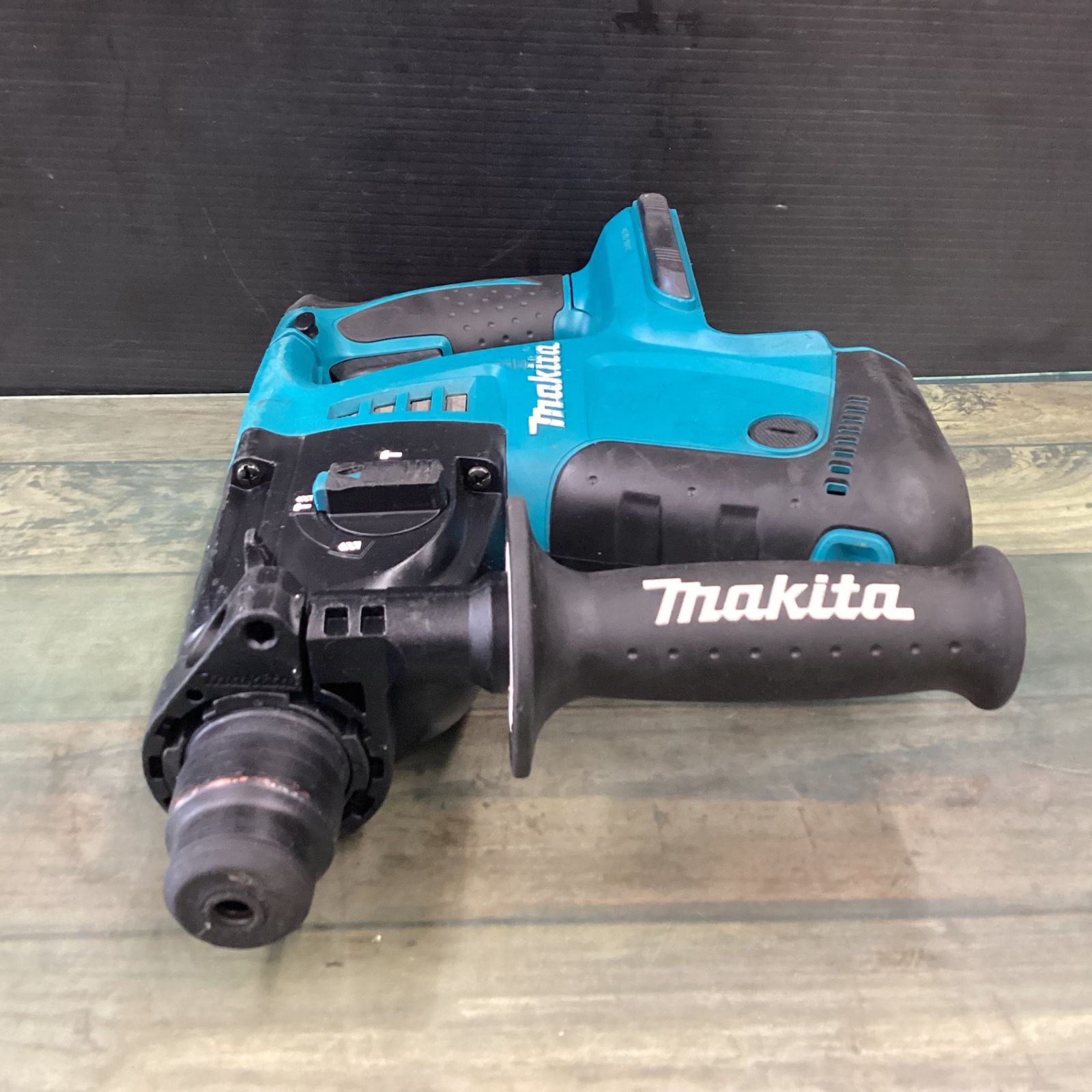 マキタ 36V充電式ハンマードリル 26mm SDSプラス HR262D 【東大和店 