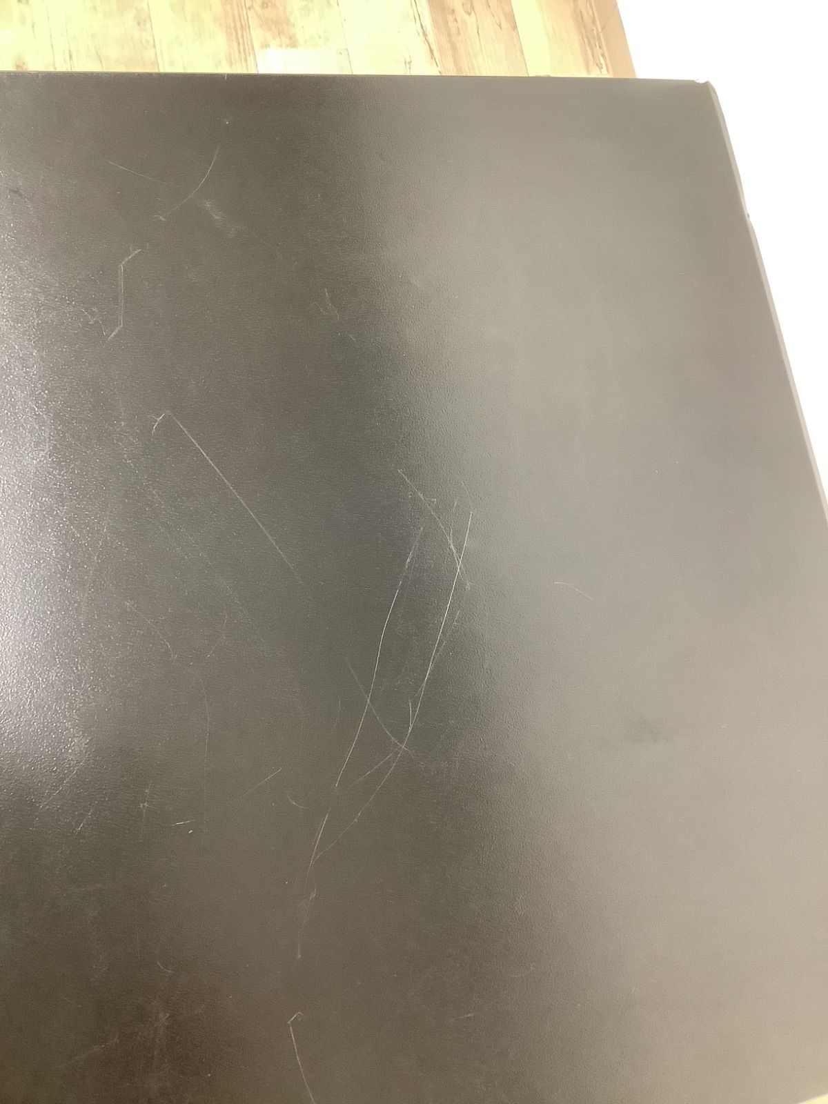 チャコールブラック