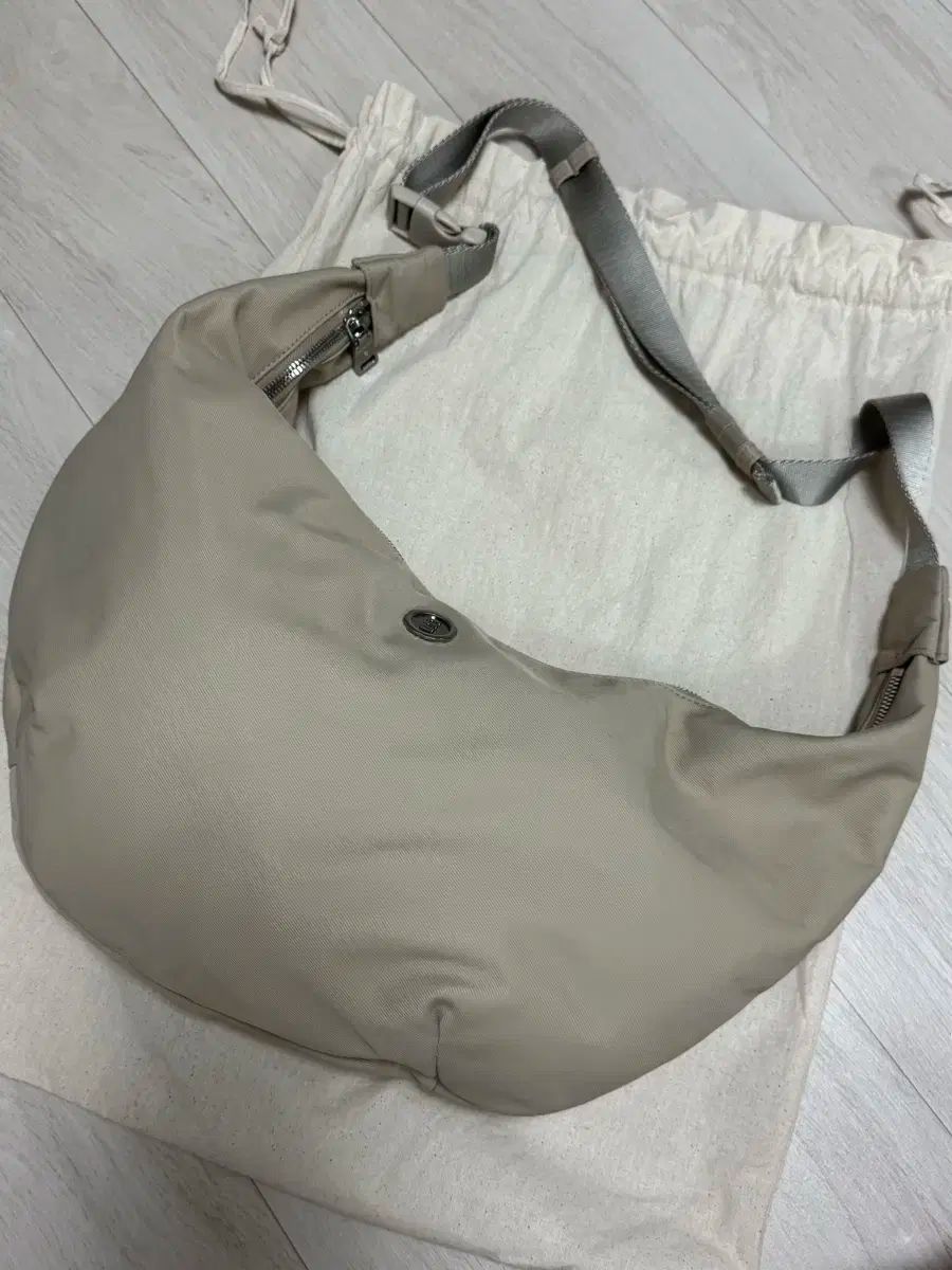 MINITMUTE ミニミュート クローウェスト large ラージ モカベージュ