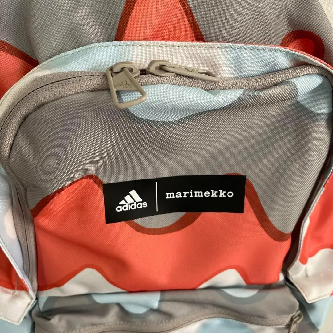 新品 マリメッコ marimekko adidasアディダス リュック コラボ 新品 マリメッコ marimekko adidasアディダス リュック コラボ