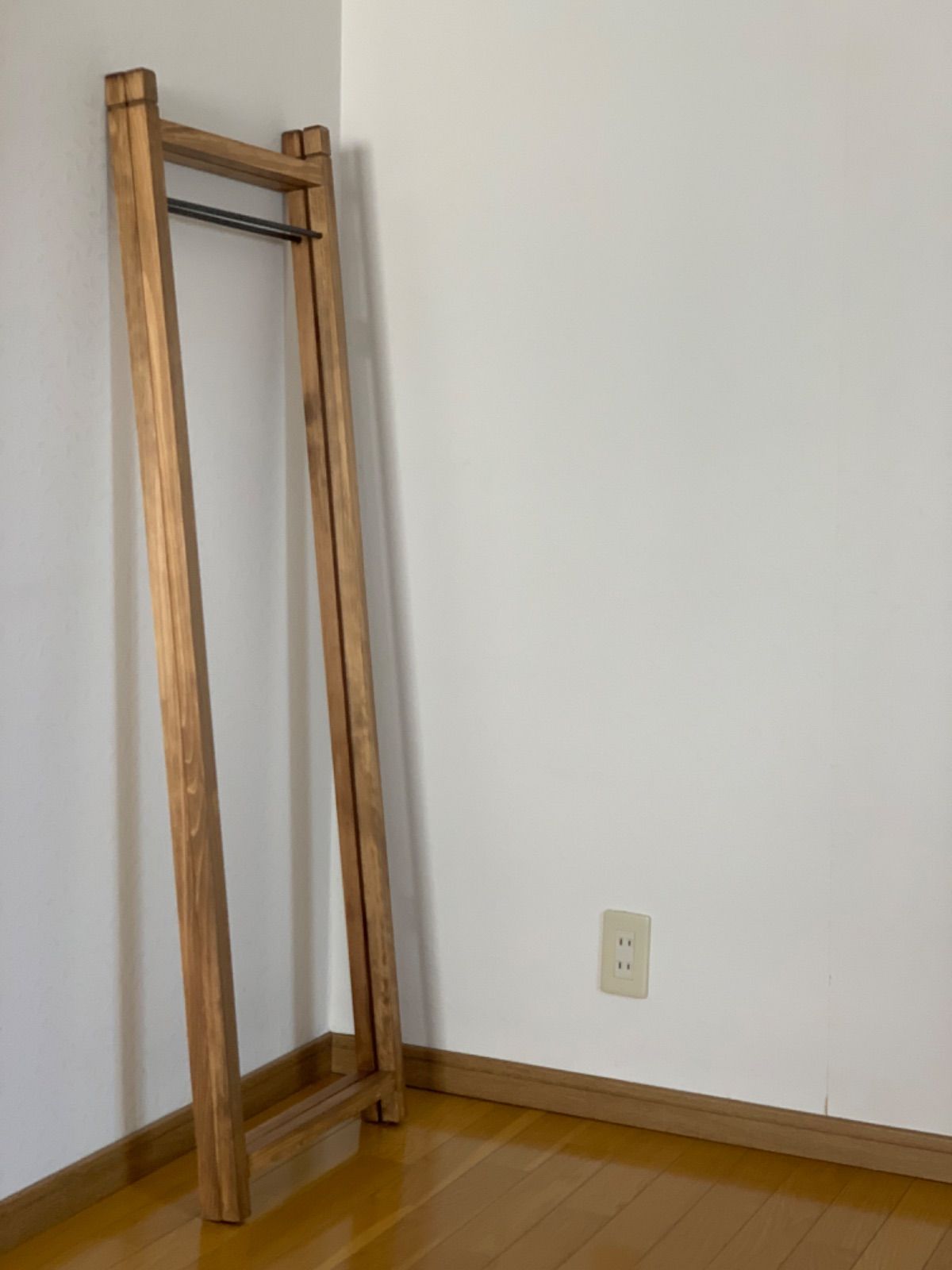 【無垢ひのき材】木とアイアンのスリムハンガーラック アンティーク風】木とアイアンのスリムハンガーラック ハンガーラック