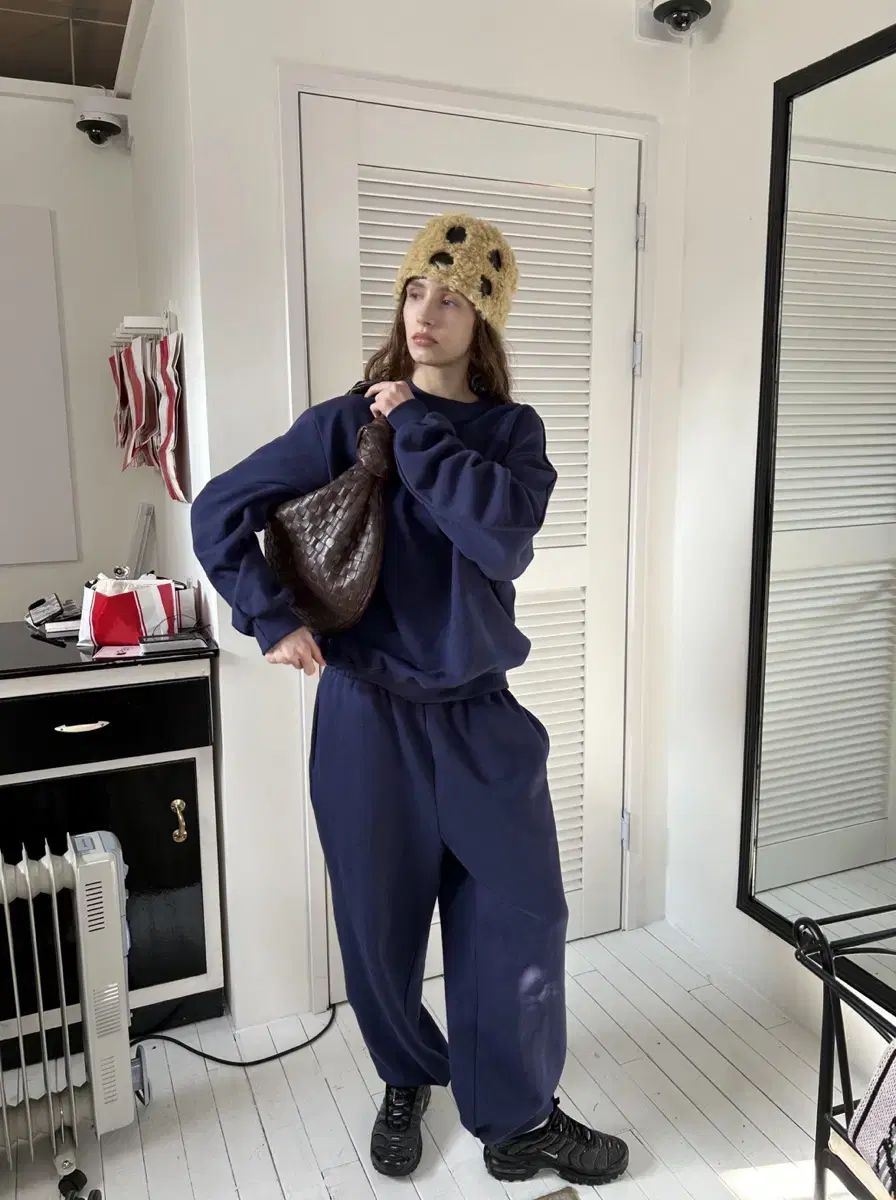 sweat pants