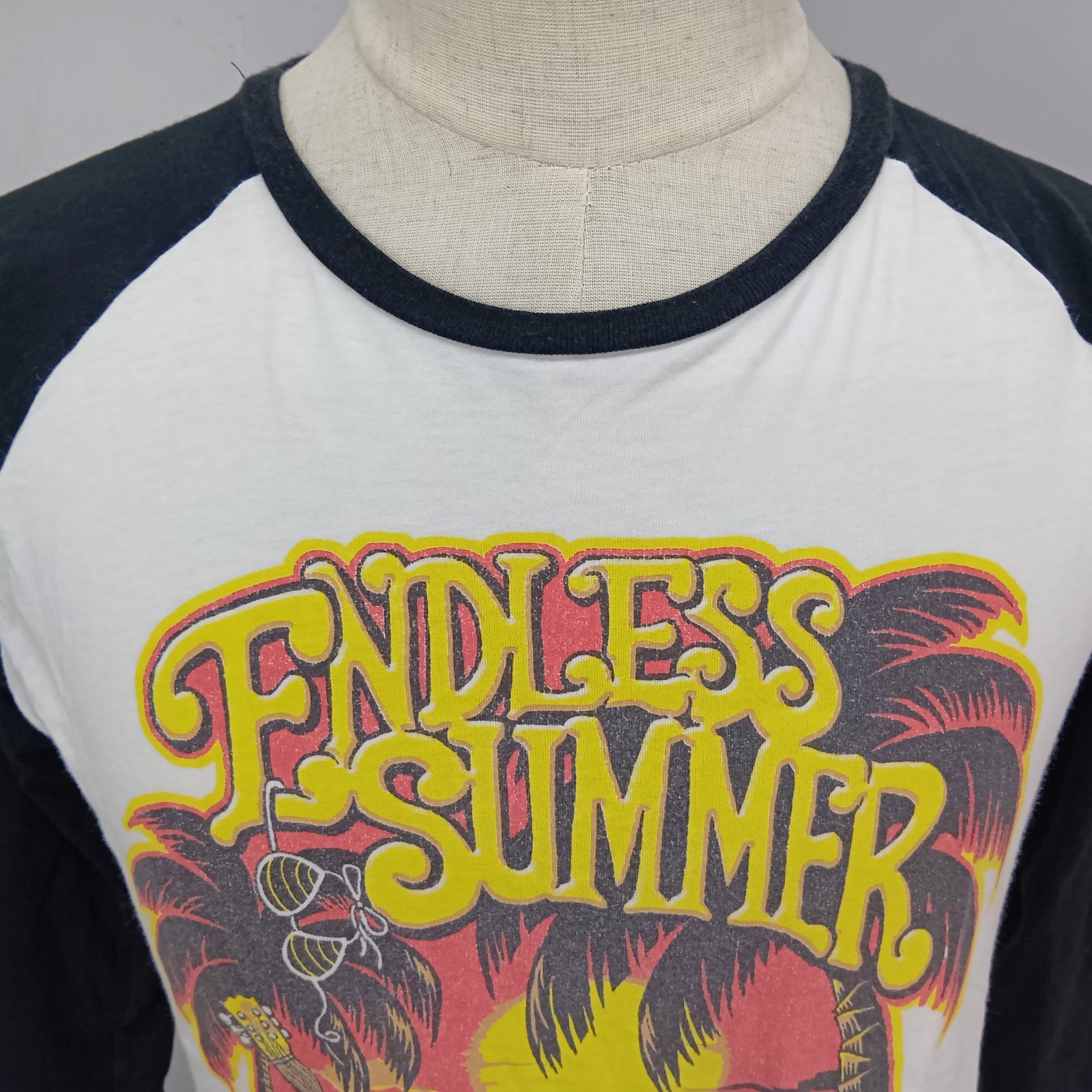 B'z ENDLESS SUMMER ラグラン Tシャツ Mサイズ 古着 ダメージ 7