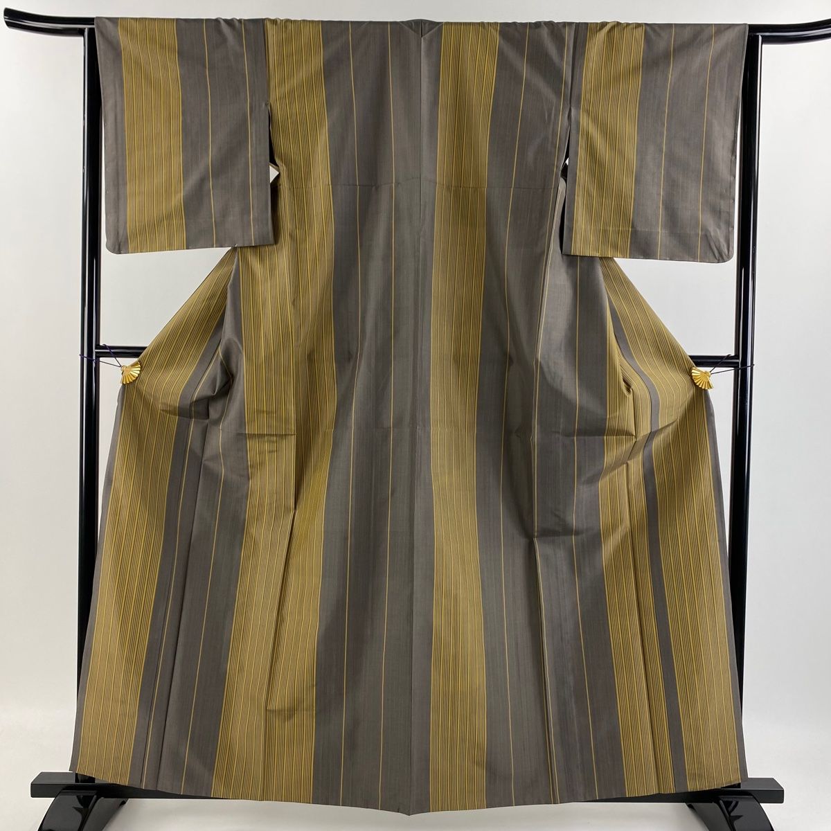 紬身丈160裄丈64cm M 薄物夏紬縞絣薄茶色 正絹 秀品【中古】 楽天市場】【 中古 】 特選 夏物 琉球絣 紬 リサイクル着物 正絹