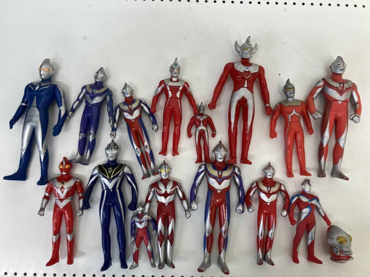 ウルトラマン ソフビまとめ売り - メルカリ
