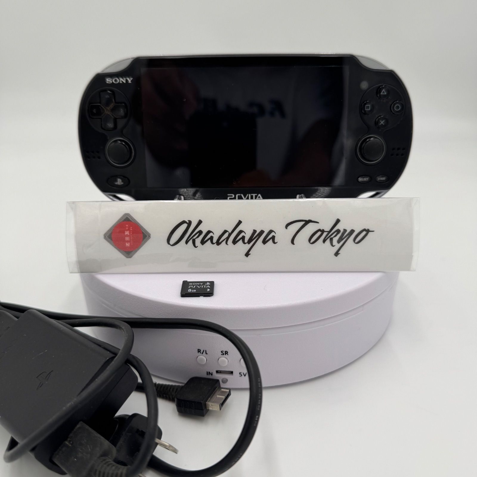 PS VITA PCH-1100 本体 8GBメモリーカード AC USB 充電器 ビータ 