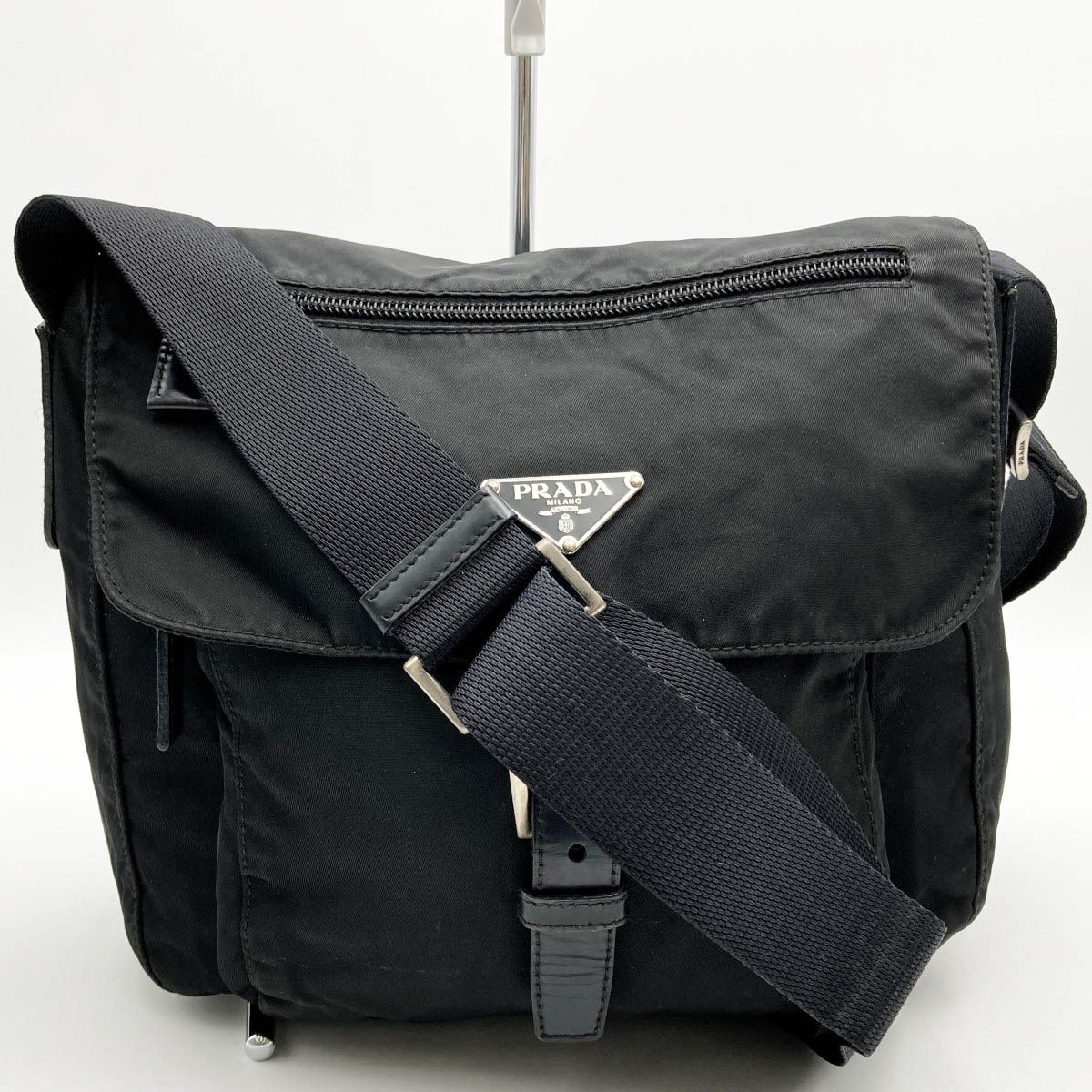 【極美品】PRADA ブラック ナイロン ショルダーバッグ 刻印 楽天市場】プラダ ショルダーバッグ ブラック ナイロン 中古 斜