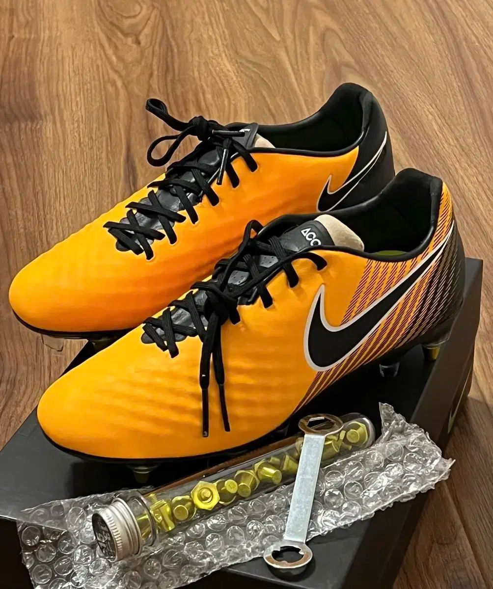 詳細】 NIKE マジスタ オーパス SG-PRO : Kohei's BLOG サッカー