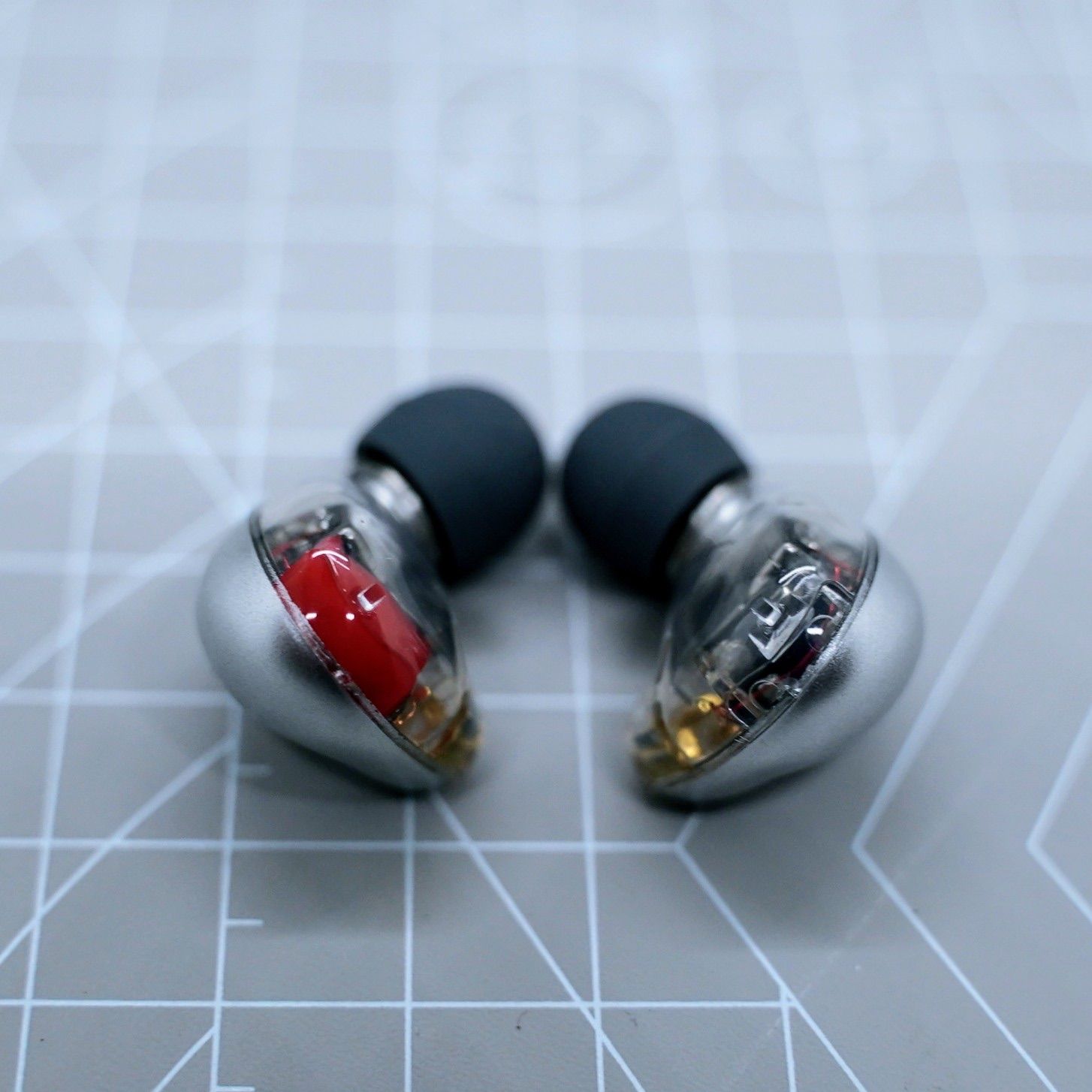 グラファイトシルバー DIY SE846(第2世代) 純正12BAユニット使用 グラファイトシルバー DIY SE846(第2世代) 純正12BAユニット使用