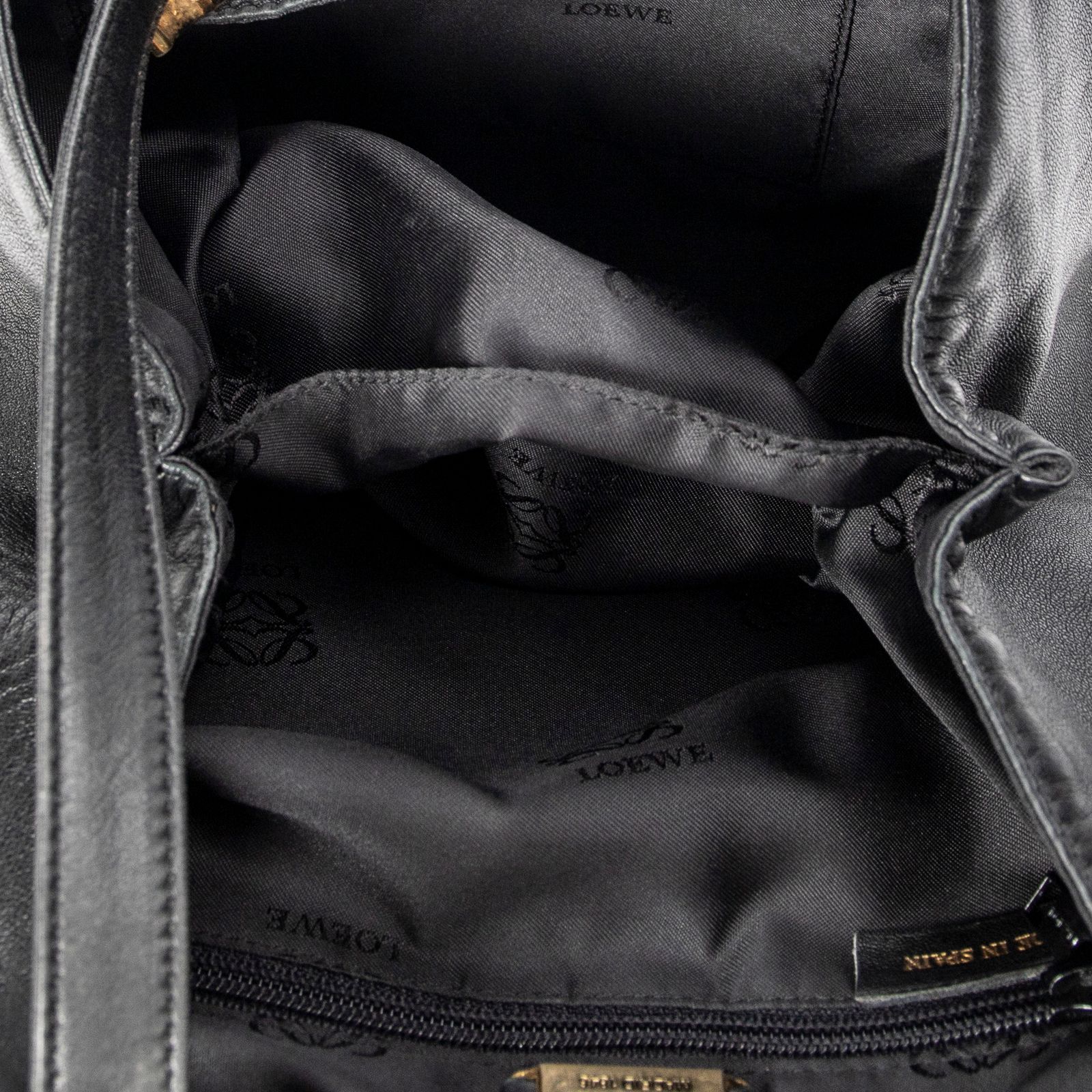 ショルダートート黒ナッパレザーAB