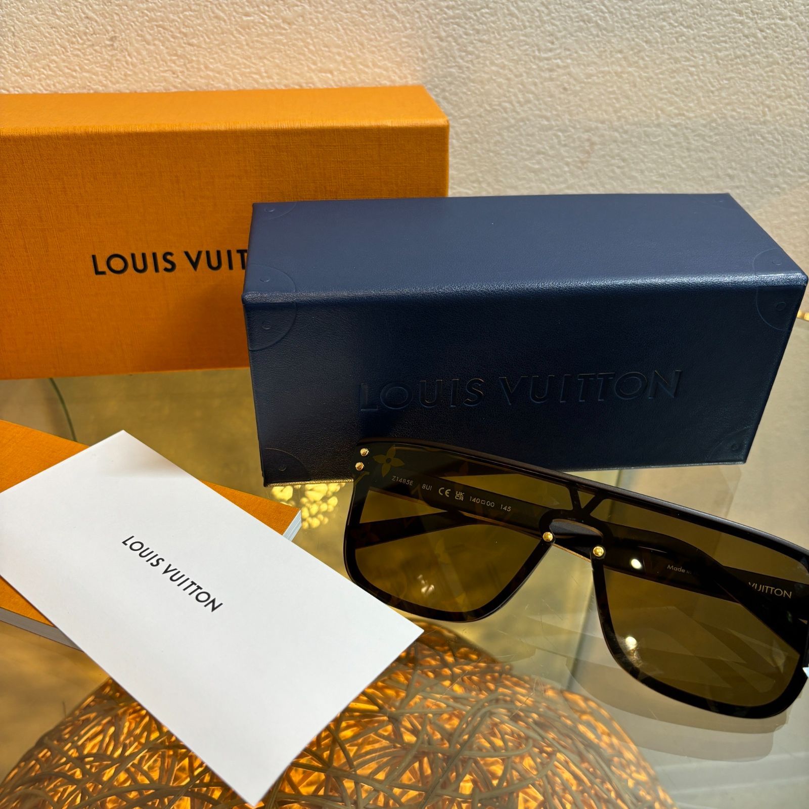ΩNA3044 大人気！おしゃれ！ LOUIS VUITTON ルイヴィトン サングラス 