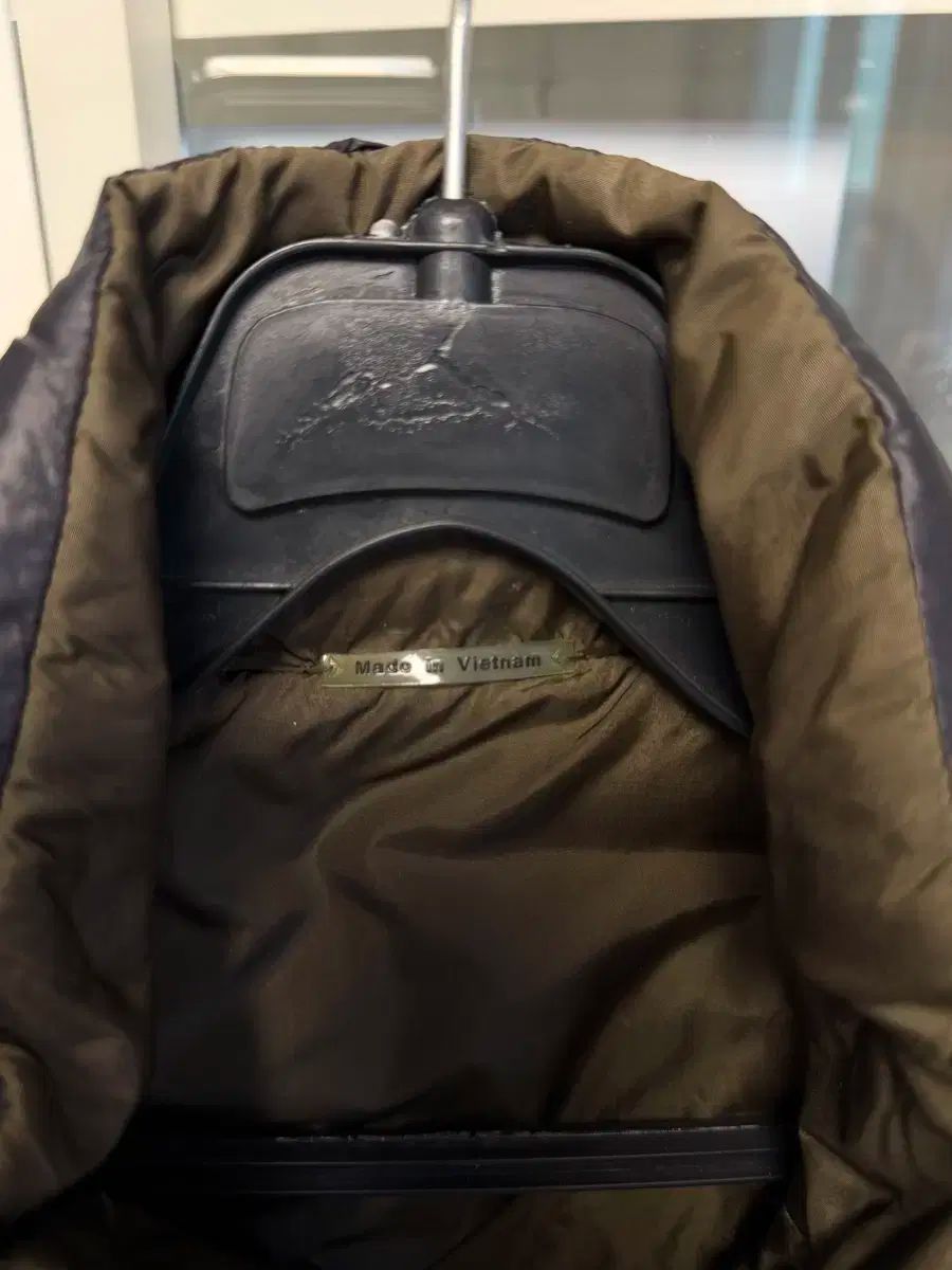 PRADA プラダ 三角ロゴ リバーシブル ダウンベスト