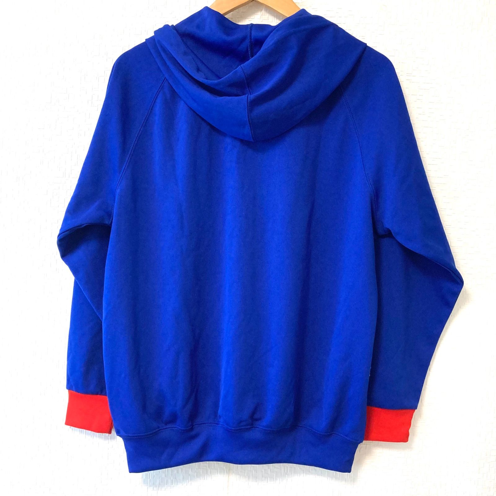 極美品 MIZUNO 中日ドラゴンズ OFFICIAL FANCLUB パーカー 極美品 MIZUNO 中日ドラゴンズ OFFICIAL FANCLUB パーカー