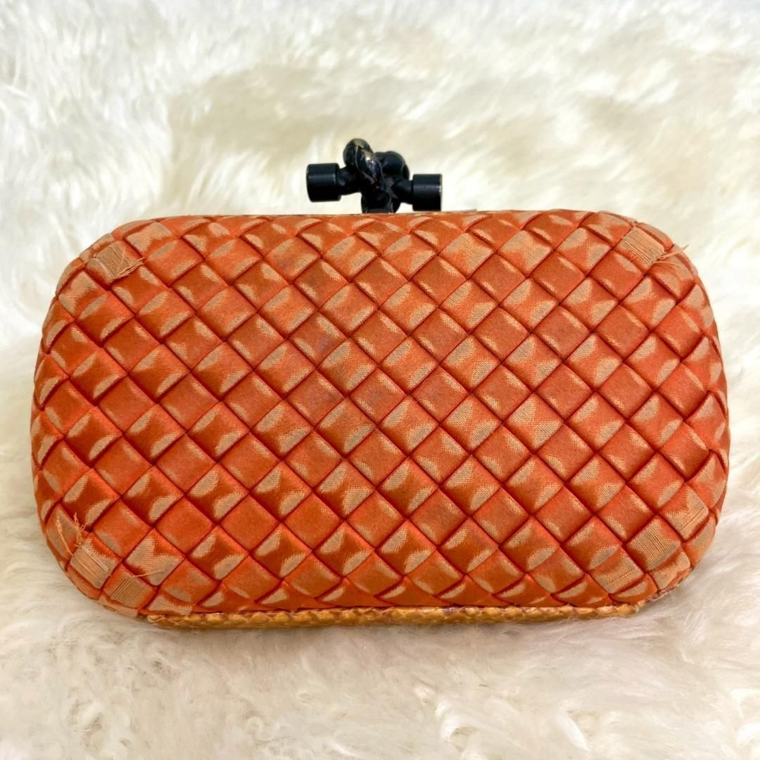 イントレチャート