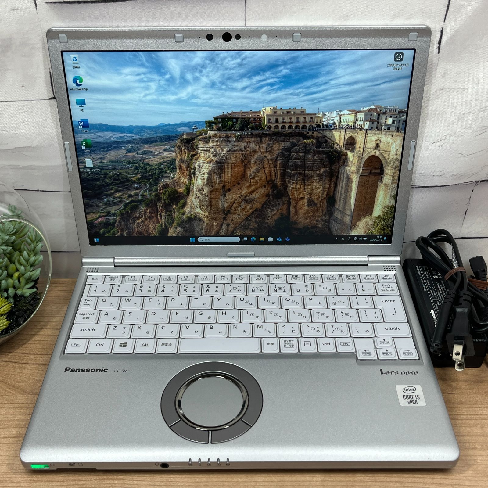 限定品＞05121 軽量 Panasonic レッツノート CF-SV9 8GB/SSD256 i5 office Win11 ノートパソコン 限定品＞05121 軽量 Panasonic レッツノート CF-SV9 8GB/SSD256 i5