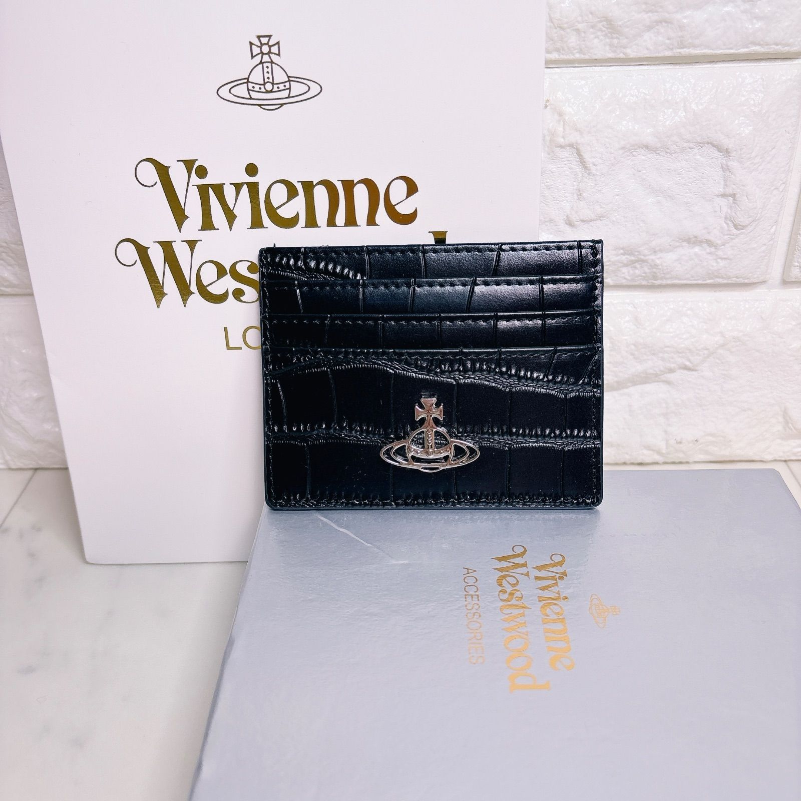 Vivienne Westwood 定期入れ パスケース カードケース エンボス 楽天市場】ViVienne Westwood メンズ レディースヴィヴィアン