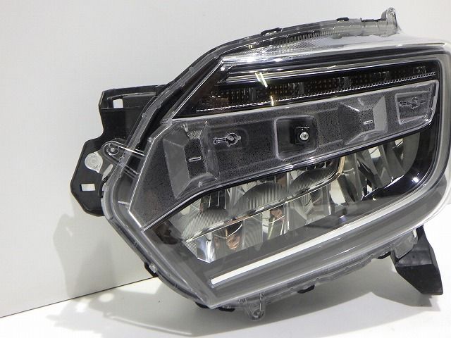 即決 N-BOXカスタム JF3 JF4 後期 左ライト LED NBOX W3106 J3 812309
