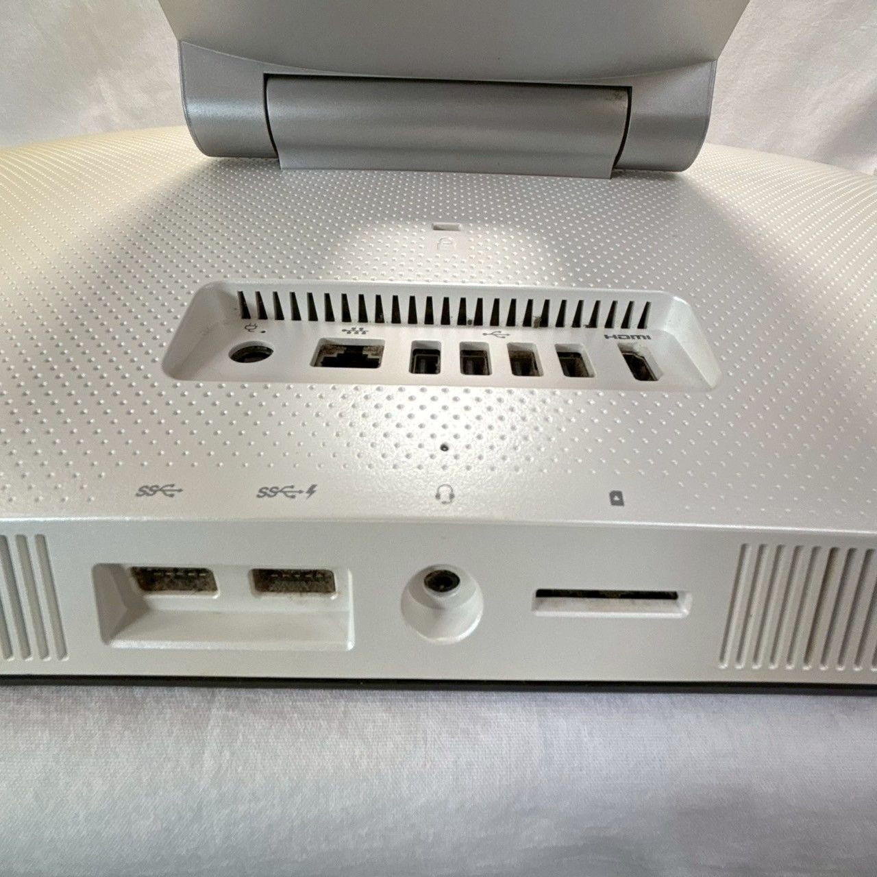 HP|Pavilion|一体型PC|23インチ|Core|i5|8GB|918GB|B-Oスピーカー|Win10|No.547
