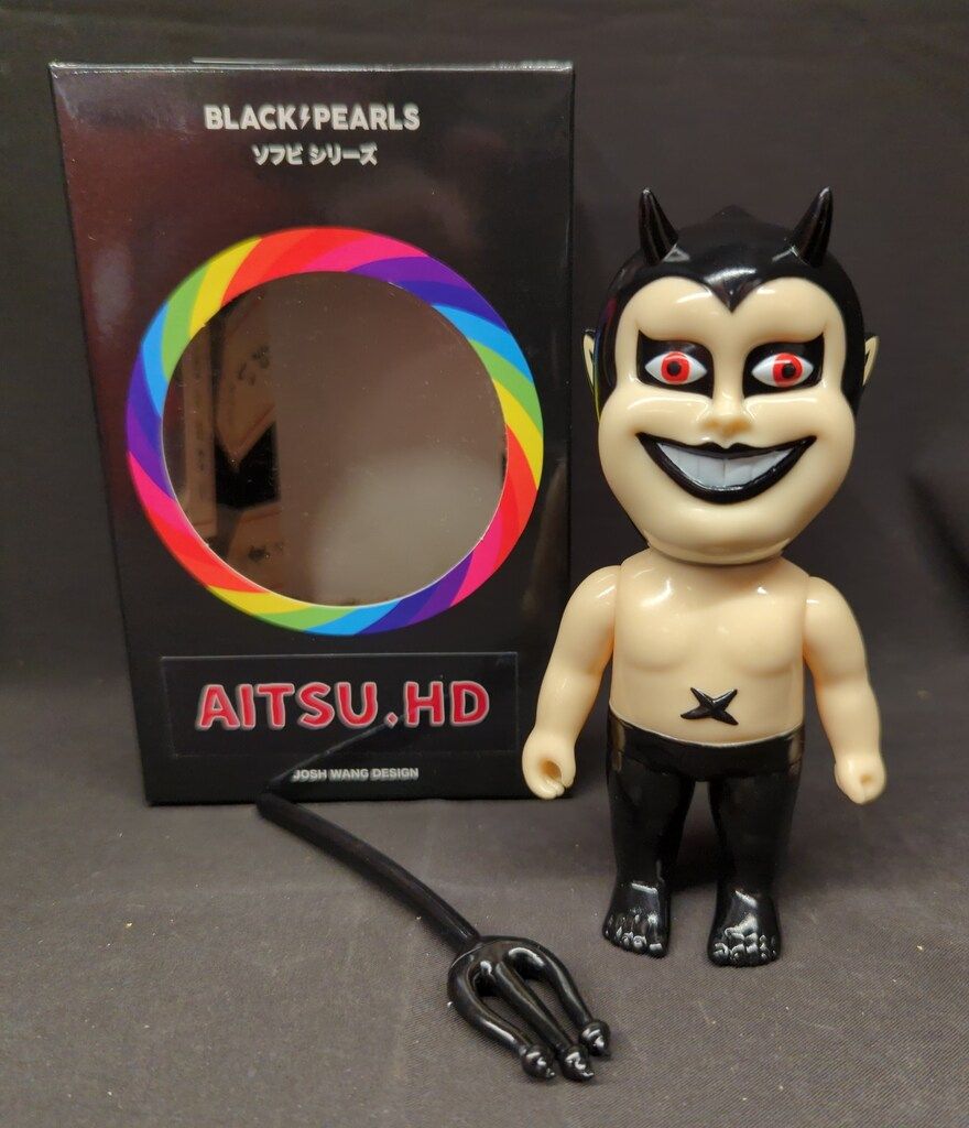 その他 BLACKPEARLS PUNKDRUNKERS AITSU MVH x Punk Drunkers Black and Red Painted Aitsu DX