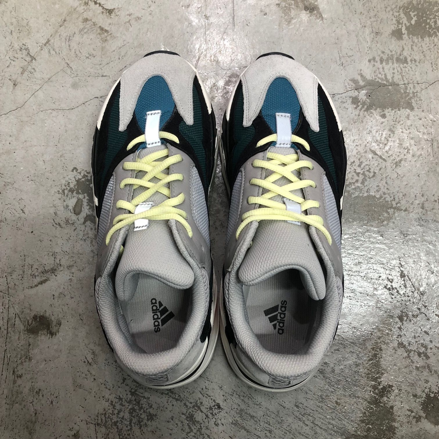 国内正規 adidas YEEZY BOOST 700 WAVE RUNNER B75571 ウェーブ 