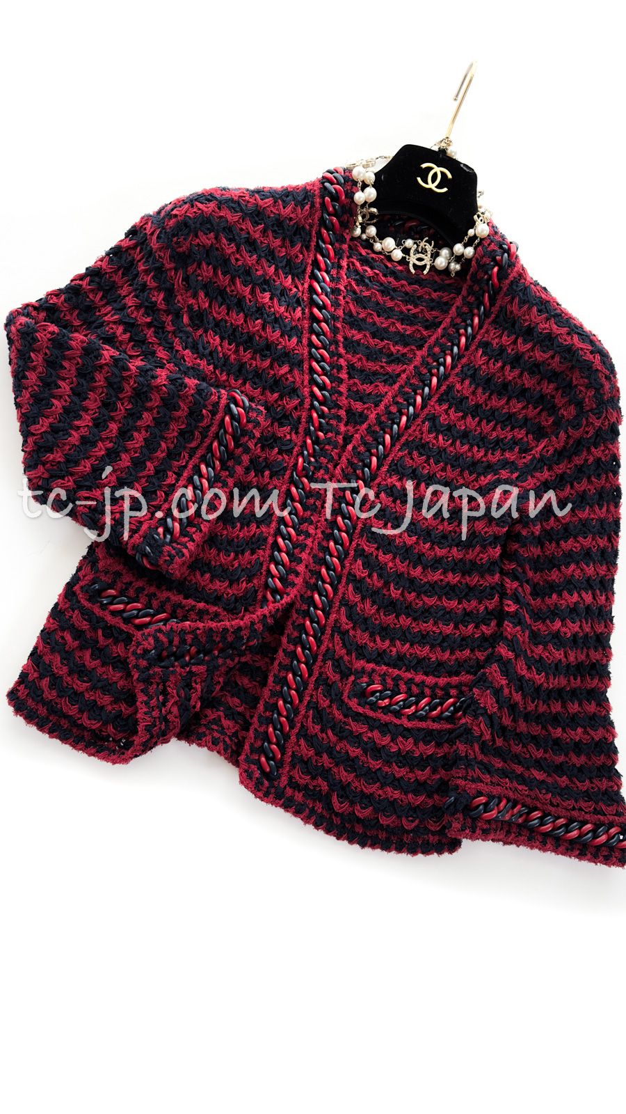 売れ筋商品|||シャネル カーディガン CHANEL レッド ネイビー ストライプ  チェーントリミング ニット 柔らか 美人見え 超美品 36 38 シャネル カーディガン CHANEL レッド ネイビー ストライプ