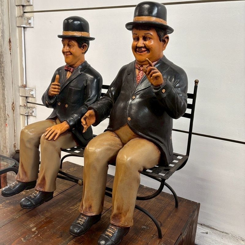 品 ローレル＆ハーディ アンティーク フィギュア BIGサイズ オブジェ 置物 人形 Laurel - Hardy 楽コンビ ベンチ イス 椅子 当時モノ CA0623-2