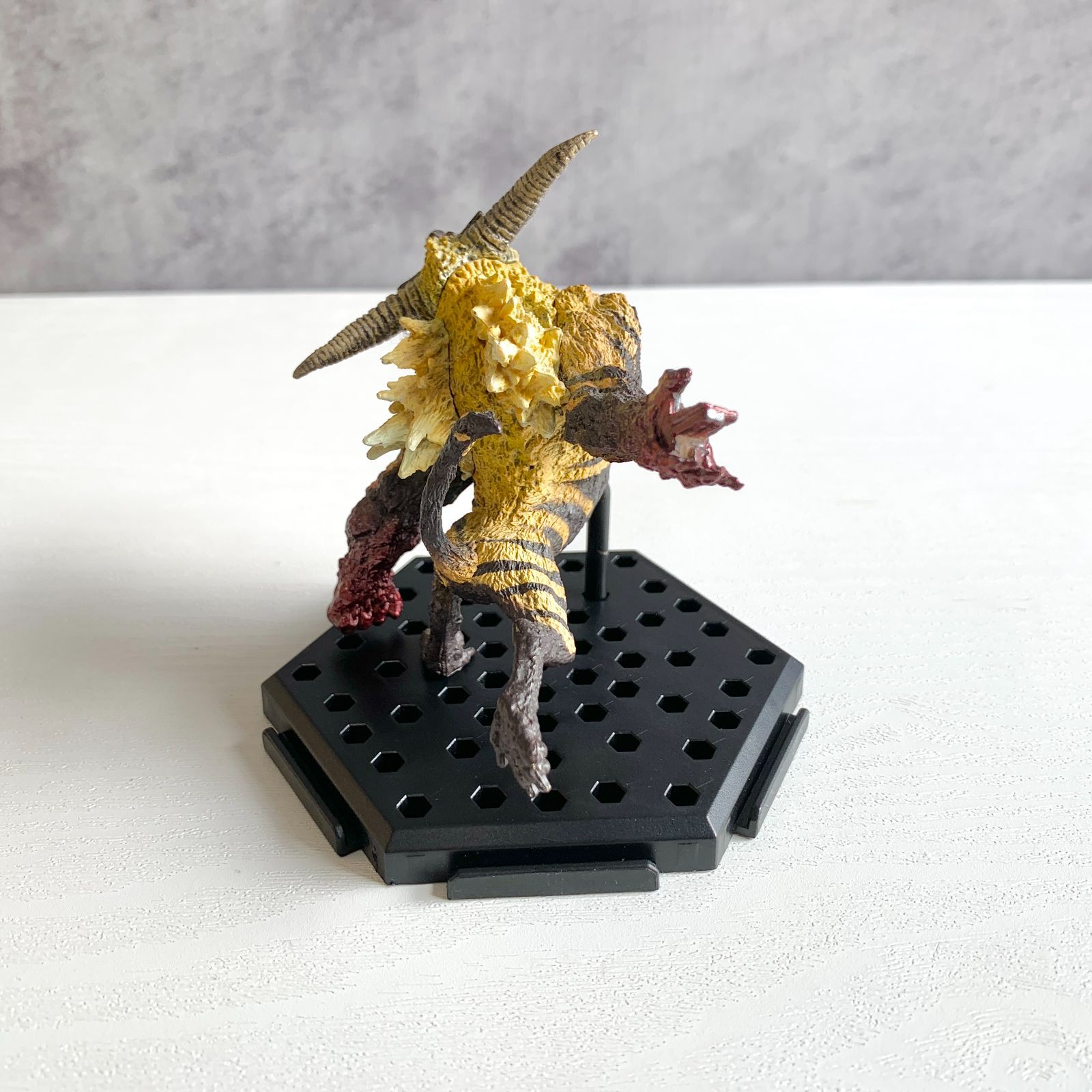 最終セール】モンスターハンター モンハン 激昂 ラージャン フィギュア