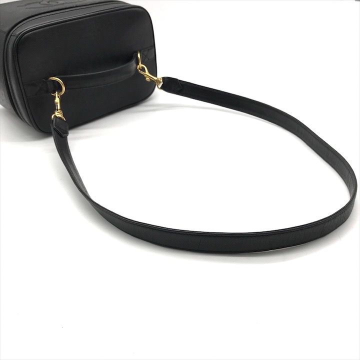 美品 CHANEL シャネル デカココマーク キャビアスキン 2WAY バニティ ハンド ショルダーバッグ ブラック カバン 鞄 a8497 美品 CHANEL シャネル デカココマーク キャビアスキン 2WAY バニティ