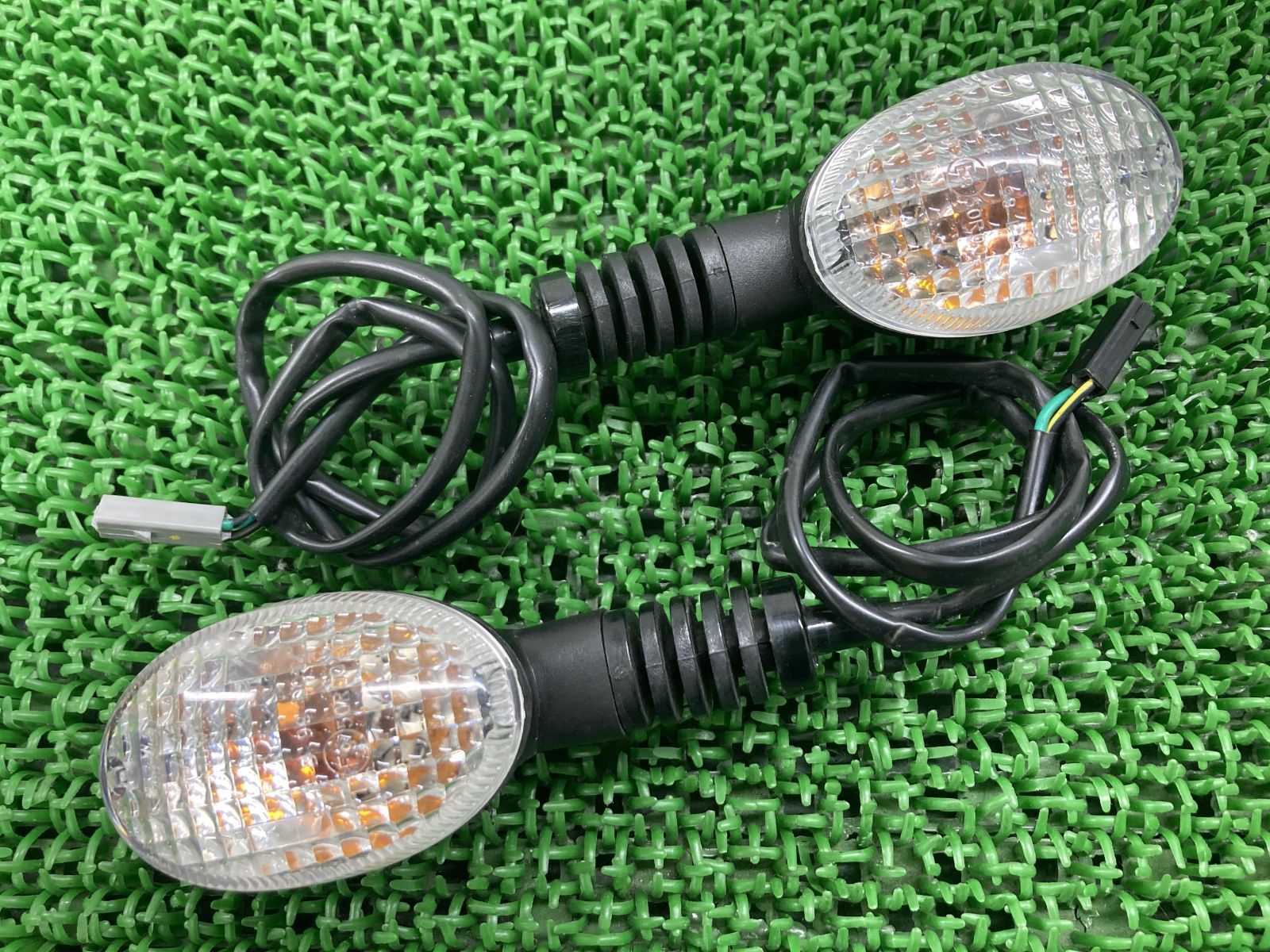 NINJA250R リアウインカー 左右 004067 カワサキ 純正 中古 バイク 部品 EX250K ニンジャ250R 割れ欠け無し 品薄 希少品 車検 Genuine