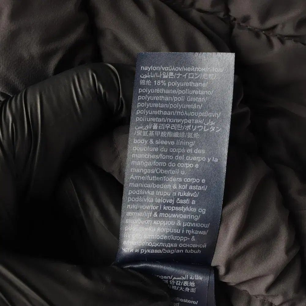 Hilfiger トミーヒルフィガー