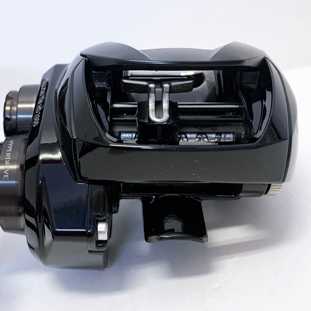 ベイトリール 右ハンドル