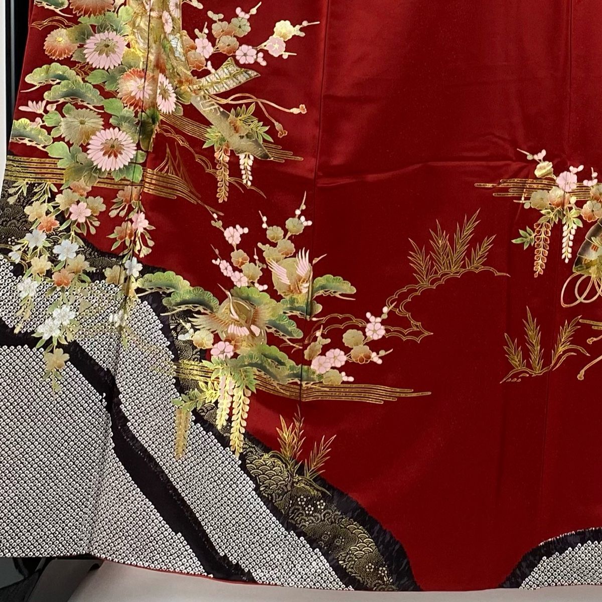 訪問着 美品 秀品 やまと 御所車 人物 刺繍 金彩 薄ピンク 袷 168cm 