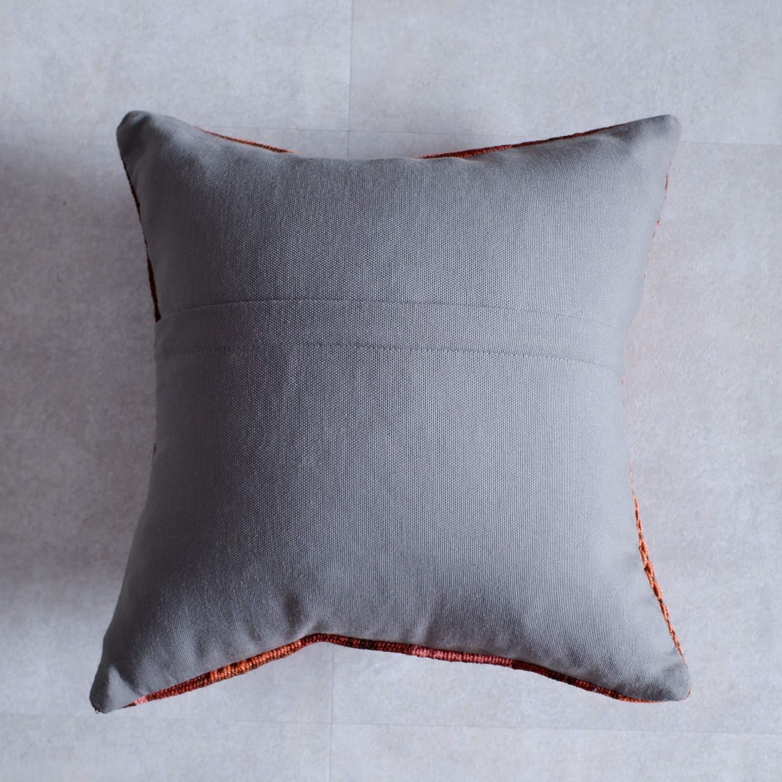 送料込 オールドキリム クッションカバー 40cm×40cm【A54】 - メルカリ