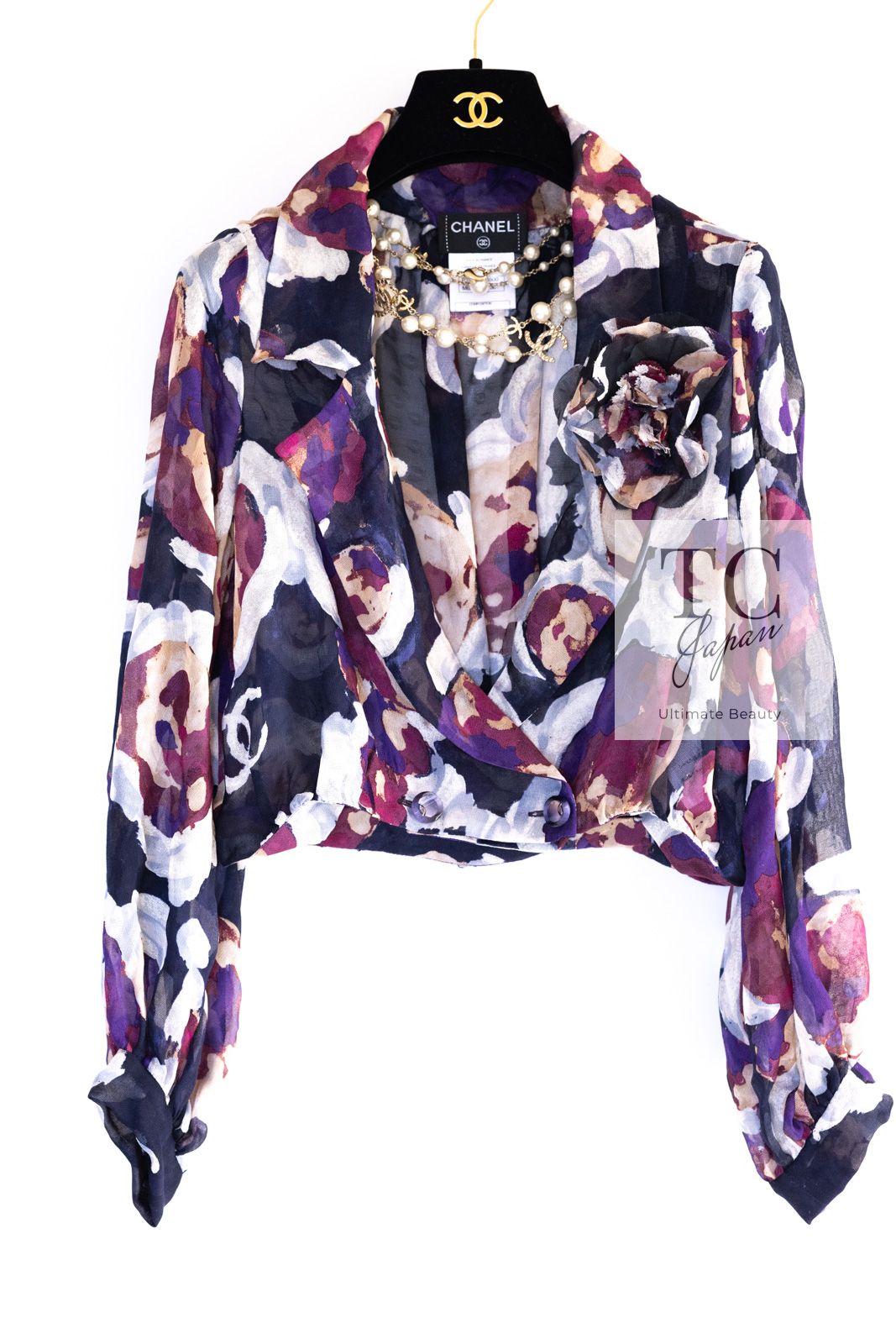 シャネル ブラウス CHANEL 美しい絵画 ネイビー カメリア柄 フラワー シルク100 美人見え ジャケット カーディガン 38 カメリア ブローチ付 シャネル ブラウス CHANEL 美しい絵画 ネイビー カメリア柄